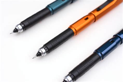 Kuru Toga Dive Mechanical Pencil .